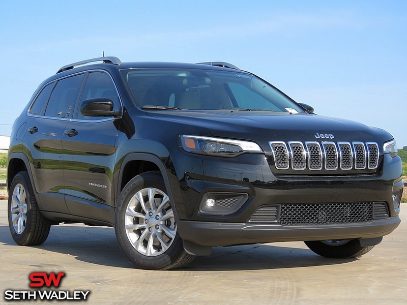 Illustration for article titled We test drove an Outback 3.6R and a Cherokee V6 in exchange for gift cards